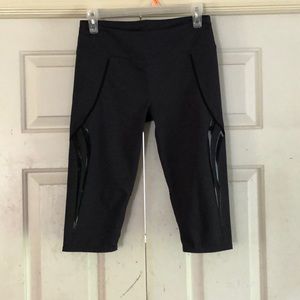 Fabletics cropped leggings